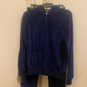 Navy blue 2000’s two piece tracksuit